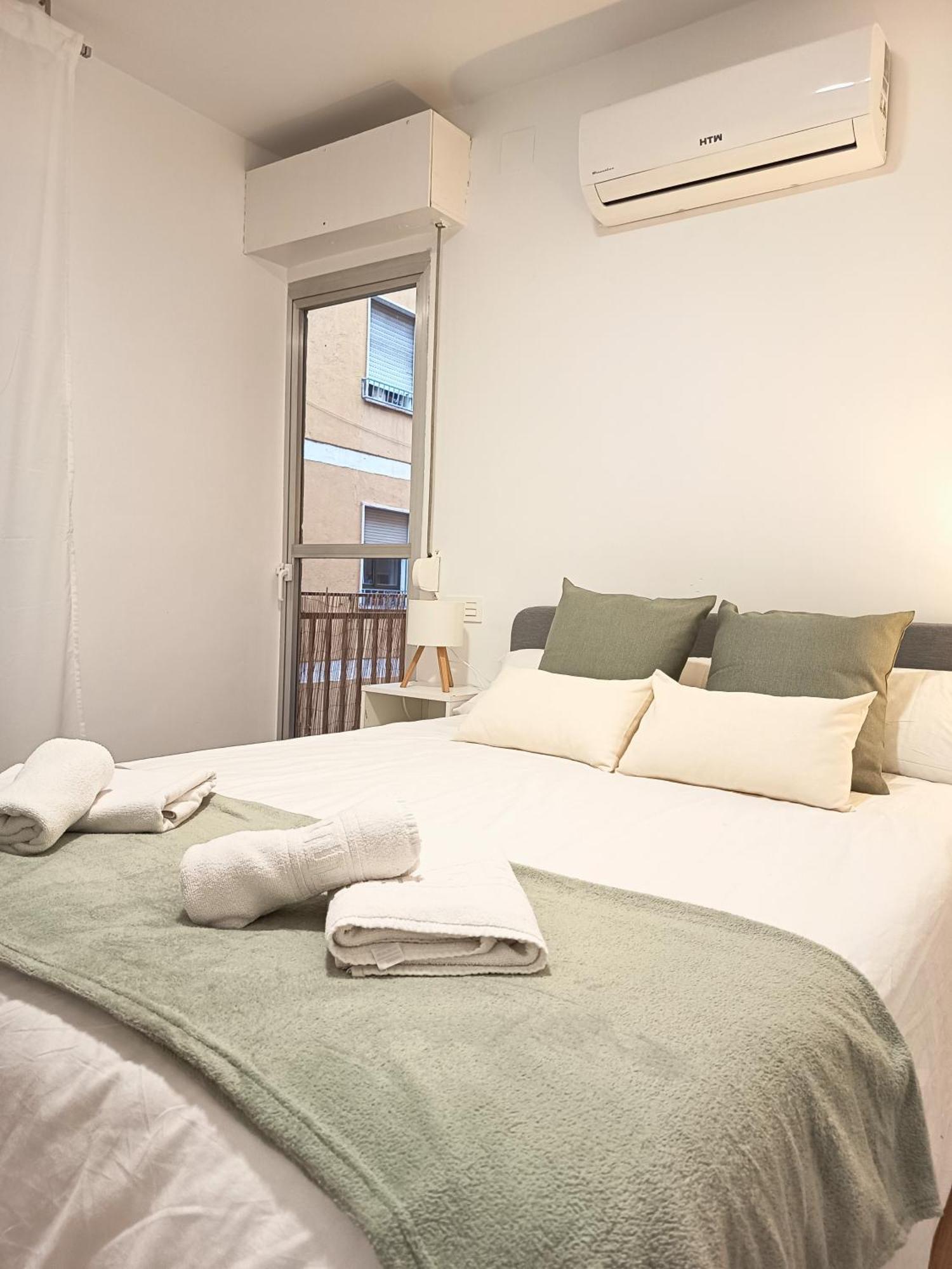 Modern Plaza De Toros Apartment With Free Parking Granada Exterior foto